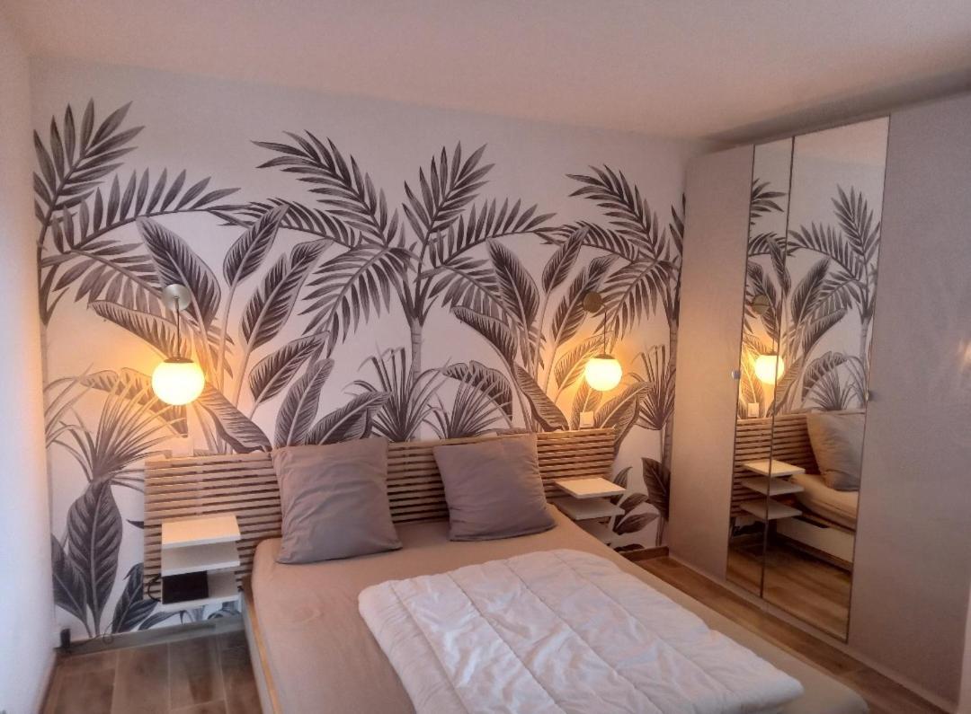 Superbe Appartement Piscine, Tennis, Vue Mer Et Decore Avec Gout Cassis Exterior photo