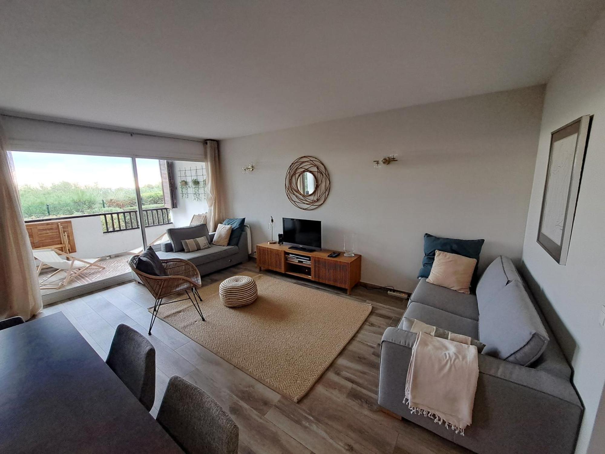 Superbe Appartement Piscine, Tennis, Vue Mer Et Decore Avec Gout Cassis Exterior photo